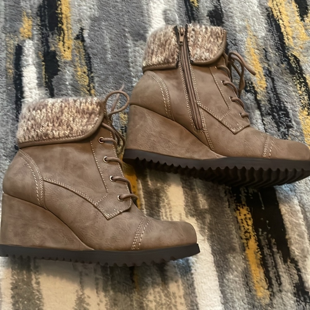 New booties - Picture 3 of 5